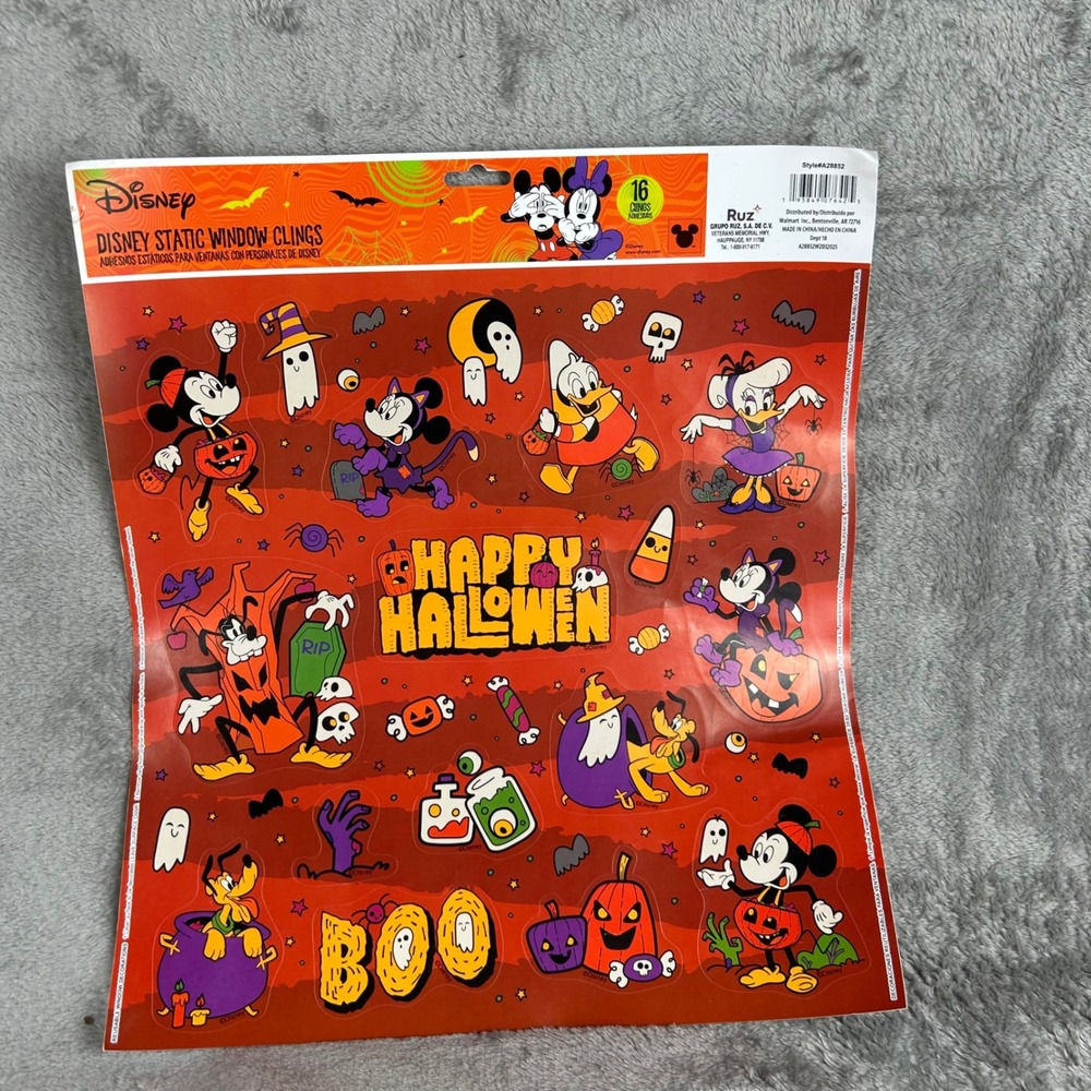 Disney Halloween Static Window Clings 16 Count Mickey Minnie Donald Pluto A28852